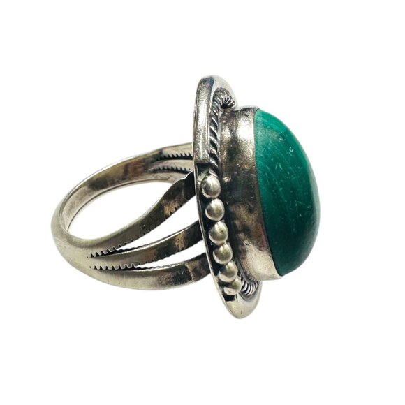 Vintage Navajo Sterling Silver Ring With Malachite Cabochon Stone Size 7.5 - Picture 11 of 13